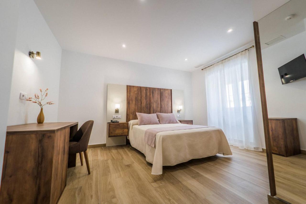 Hotel Rural La Teja Сегура-де-Леон Экстерьер фото