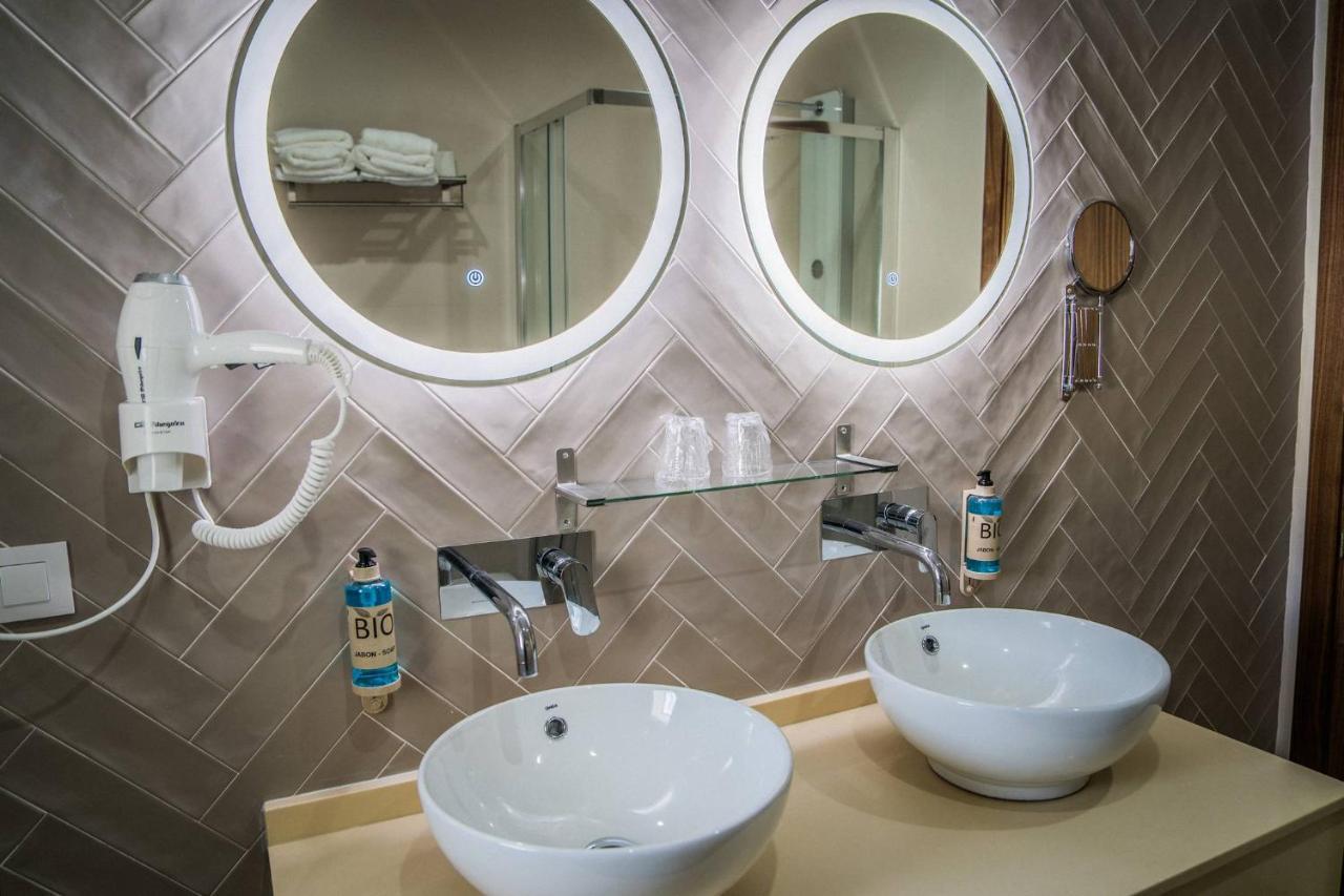 Hotel Rural La Teja Сегура-де-Леон Экстерьер фото